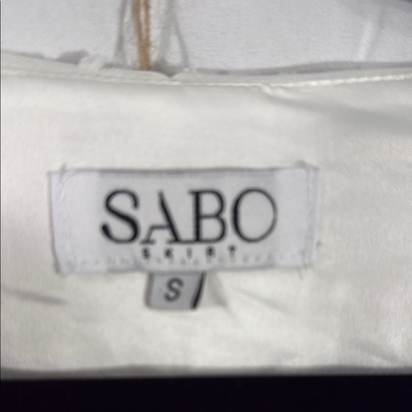 Sabo Skirt White Ruffled Romper Size Small - Picture 2 of 8